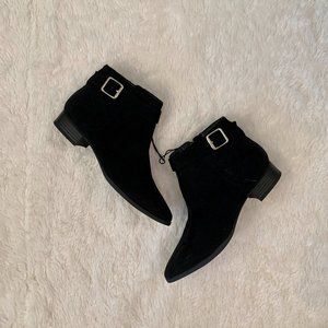 Forever 21 black booties size 6